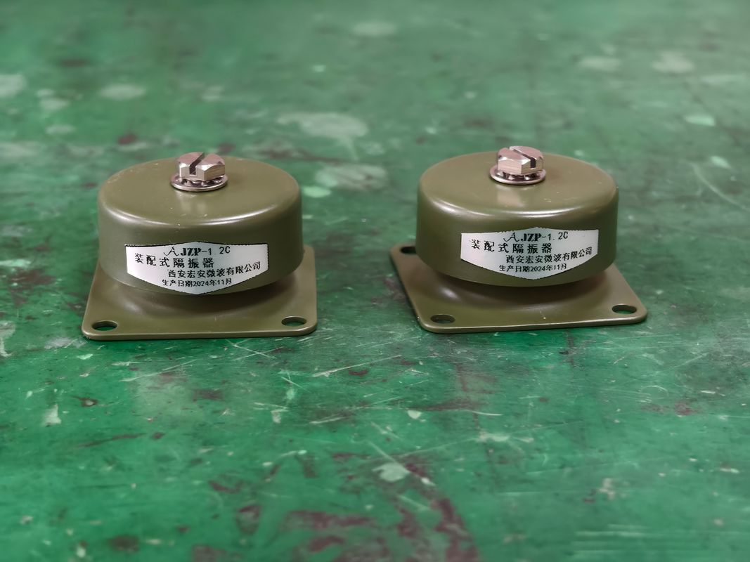 Amortyzator gumowy JZP-2.0B-SC z otworami kotwiącymi i wysokością 30 mm dla skutecznego pochłaniania energii