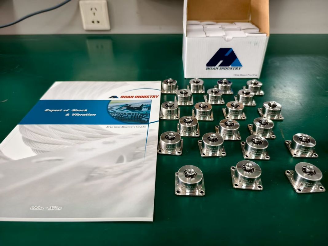 JMZ-TK1-40A Konfigurowalny cylindryczny izolator wibracji z tłumieniem tarciowym z mocowaniem do instalacji dla energetyki i górnictwa